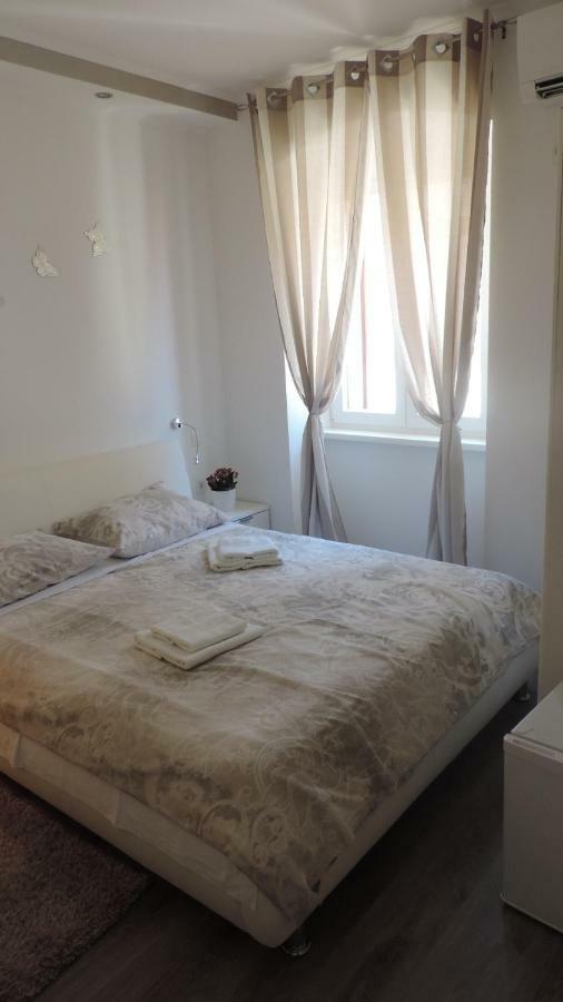 Apartment & Room Ivan Šibenik Dış mekan fotoğraf